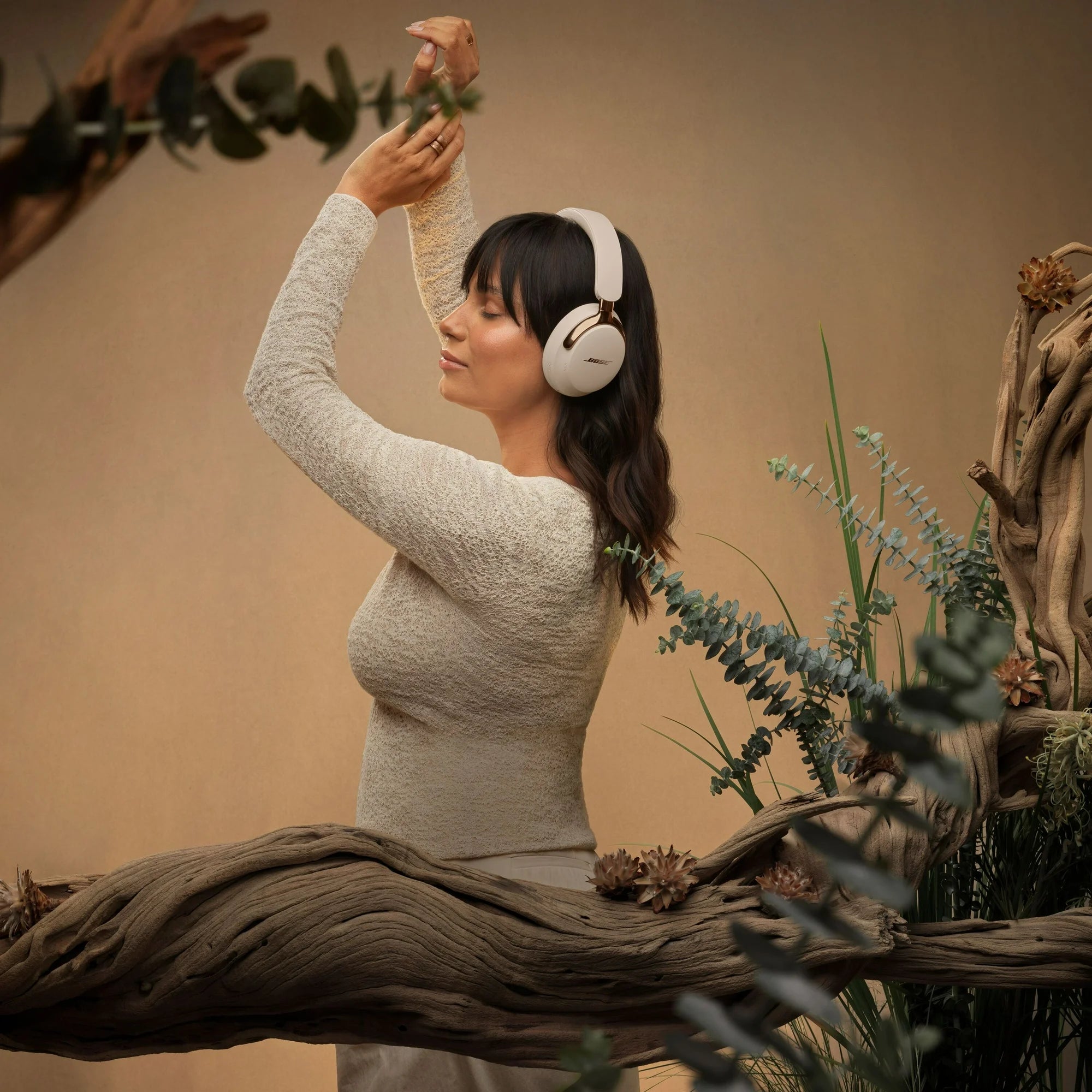 Bose QuietComfort Ultra Headphones II, Bluetooth Over Ear Noise Cancelling Headphones, White